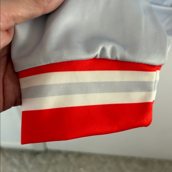 NFL Kansas City Chiefs silver sweatshirt with team name and logo Size XL - Picture 6 of 9